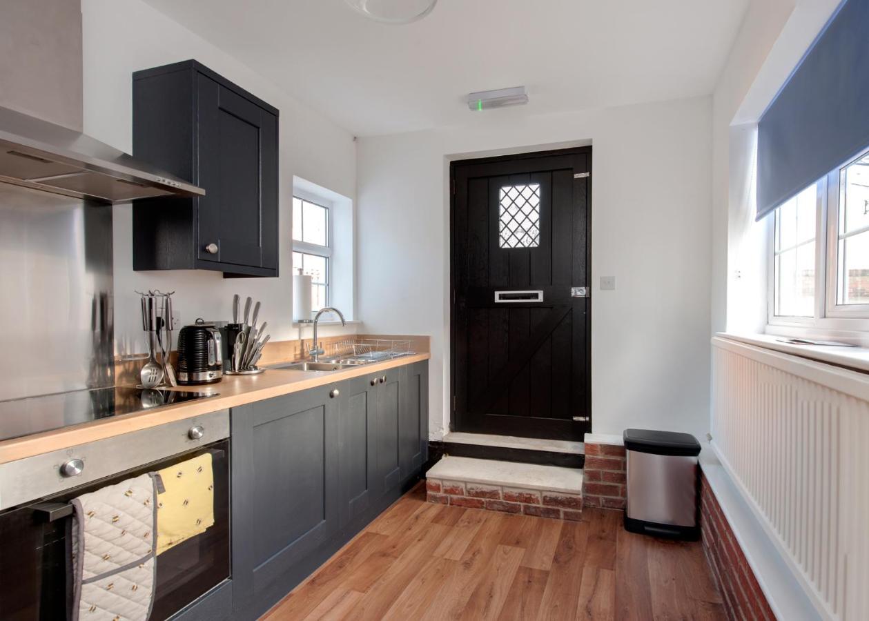 Donington Cottage Apt 8 คาสเซิลโดนิงทัน ภายนอก รูปภาพ