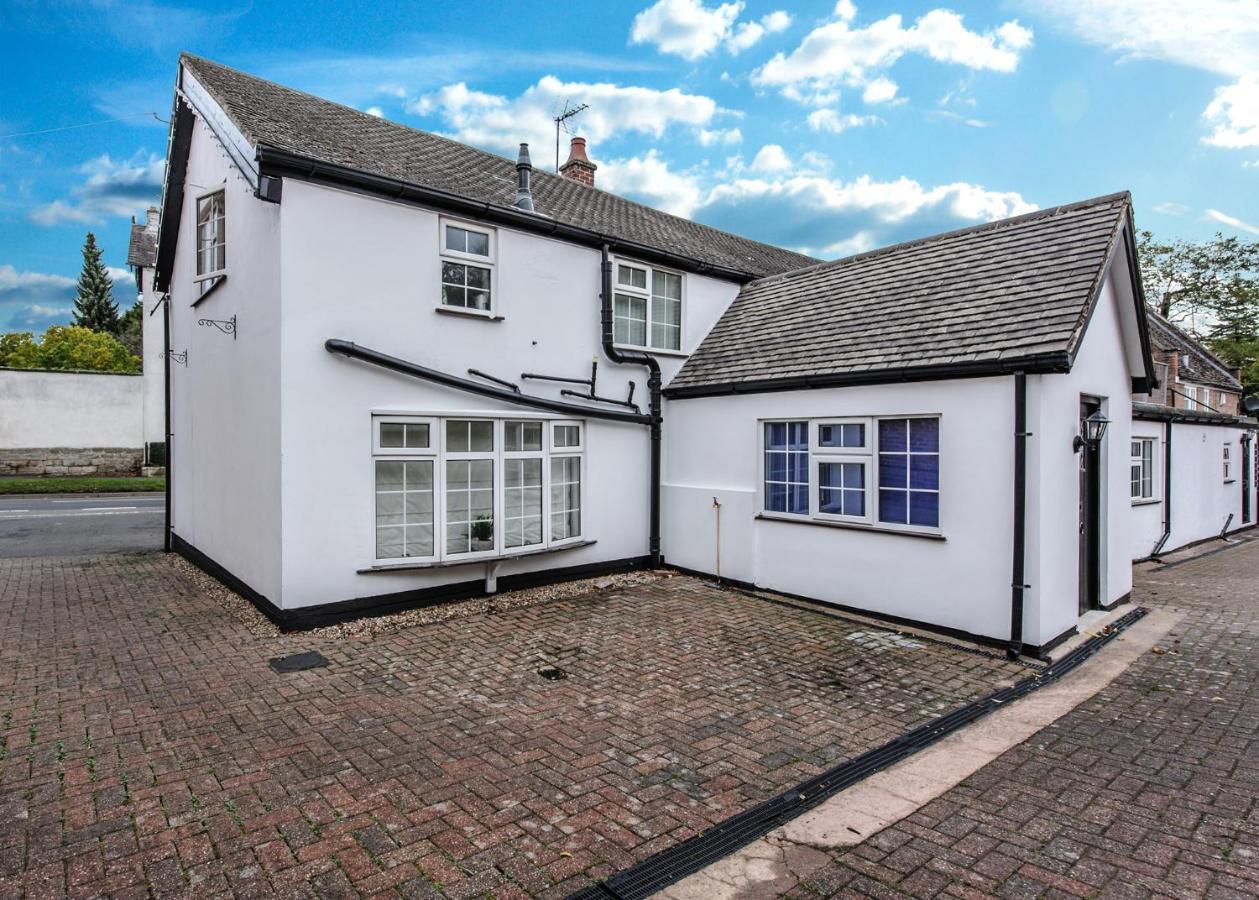 Donington Cottage Apt 8 คาสเซิลโดนิงทัน ภายนอก รูปภาพ